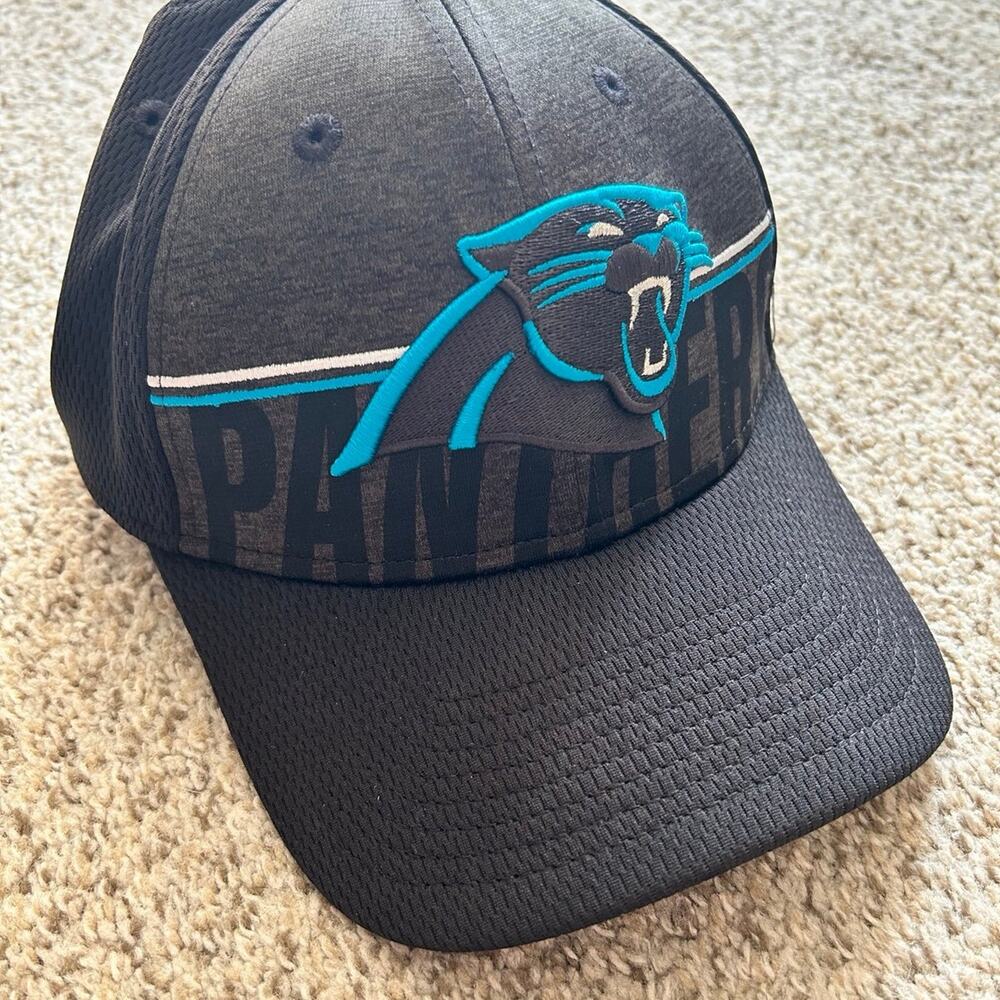 Men's New Era Black Carolina Panthers NFL Training Camp 39THIRTY Flex Hat - M/L